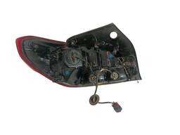 LANTERNA DIREITA ONIX HATCH 2020 A 2025 C/ LED (DETALHE)