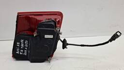 LANTERNA ESQUERDA AUDI A8 2002 A 2007 (MALA)