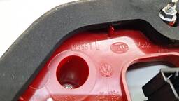 LANTERNA TRASEIRA ESQUERDA PASSAT B7 VARIANT 2011/2015 MALA