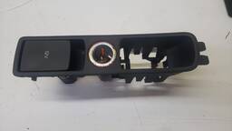 ACENDEDOR TOMADA 12V AUDI Q3 2013 A 2016