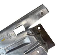 SUPORTE ESQ APOIO PÉS BORA GOLF 2000/02 1J1864767 PRATEADO