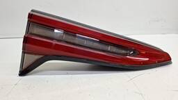 LANTERNA TRASEIRA ESQUERDA HILUX SW4 2021/ (MALA)