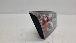 LANTERNA TRASEIRA ESQUERDA LANCER 2011 2012 A 2019 ( MALA )