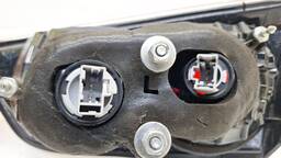 LANTERNA TRASEIRA ESQUERDA LANCER 2011 2012 A 2019 ( MALA )