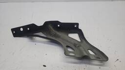 SUPORTE PARALAMA ESQUERDO AUDI Q3 2013 A 2016
