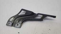 SUPORTE PARALAMA ESQUERDO AUDI Q3 2013 A 2016