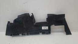 DEFLETOR RADIADOR LADO DIREITO AUDI Q3 2013 A 2016