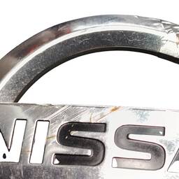 EMBLEMA TAMPA TRASEIRA LOGO NISSAN MARCH 2012/2020