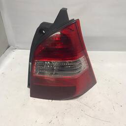 lanterna traseira direita nissan grand livina 18s 2013/2014