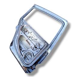 PORTA TRASEIRA ESQUERDA CLIO 2000 2001 A 2012 C/DETALHE