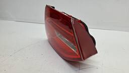 LANTERNA TRASEIRA DIREITA JETTA 2011 A 2014 (MALA) S/ LED