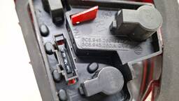 LANTERNA TRASEIRA DIREITA JETTA 2011 A 2014 (MALA) S/ LED