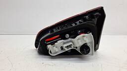 LANTERNA TRASEIRA ESQUERDA GOLF VARIANT 15/2018 MALA S/ LED