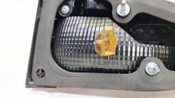 LANTERNA TRASEIRA ESQUERDA VIRTUS 2023 2024 2025/.. (MALA)