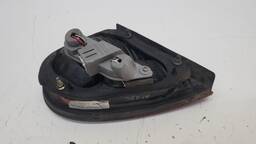 LANTERNA DIREITA DAEWOO LANOS SEDAN 1997 1998 A 2001 (MALA)