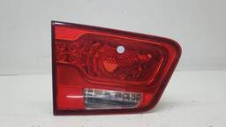LANTERNA TRASEIRA ESQUERDA CERATO 2010 A 2013 (MALA)