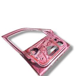 PORTA DIANTEIRA ESQUERDA VECTRA 1997 1999 A 2005