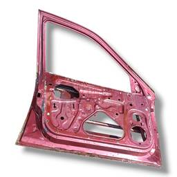 PORTA DIANTEIRA ESQUERDA VECTRA 1997 1999 A 2005