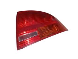 LANTERNA TRASEIRA DIREITA AUDI A4 2005 A 2008 (CANTO)