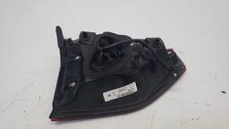 LANTERNA TRASEIRA DIREITA TRACKER 2020 A 2025 S/ LED