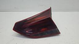 LANTERNA TRASEIRA DIREITA TRACKER 2020 A 2025 S/ LED