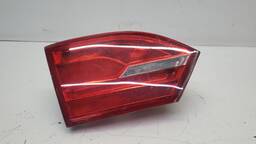 LANTERNA TRASEIRA ESQUERDA JETTA 2011 A 2014 (MALA) S/ LED