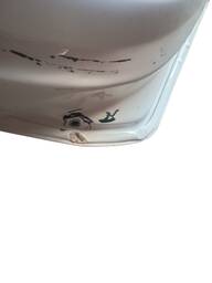 TAMPA TRASEIRA VOYAGE G6 G7 G8 2013 A 2022 (DETALHE)