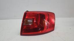 LANTERNA TRASEIRA DIREITA JETTA 2011 2012 A 2014 (CANTO)