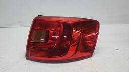 LANTERNA TRASEIRA DIREITA JETTA 2011 2012 A 2014 (CANTO)