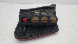 LANTERNA DIREITA GRAND CHEROKEE 1999 A 2004 COM DETALHE