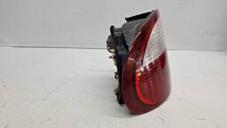 LANTERNA ESQUERDA DAEWOO LANOS SEDAN1997 1998 A 2001 (CANTO)