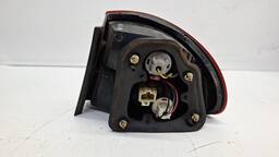 LANTERNA ESQUERDA DAEWOO LANOS SEDAN1997 1998 A 2001 (CANTO)