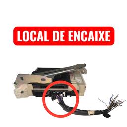 PLUG 4B INFERIOR CAIXA FUSÍVEL COROLLA CROSS XRE 2022