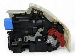 FECHADURA PORTA DIANTEIRA DIREITA JETTA 11/ 2017 GOLF 14/20