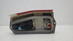 LANTERNA TRAS ESQ FIORINO 86/13 / PICK UP COM DETALHE