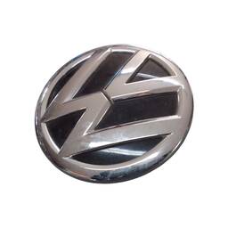 EMBLEMA TAMPA TRASEIRA VW UP
