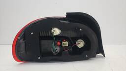 LANTERNA DIREITA ACCENT SEDAN 1996 1997 A 2000 BICOLOR