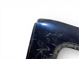 PORTA TRASEIRA ESQUERDA S10 2001 A 2010 DETALHE