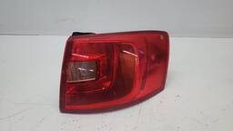 LANTERNA TRASEIRA DIREITA JETTA 2011 2012 A 2014 COM DETALHE