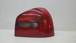 LANTERNA TRASEIRA DIREITA AUDI A3 1997 A 2000