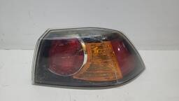 LANTERNA TRASEIRA DIREITA LANCER 2011 2012 A 2019 C/DETALHE