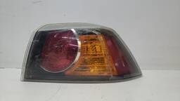 LANTERNA TRASEIRA DIREITA LANCER 2011 2012 A 2019 C/DETALHE