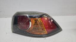 LANTERNA TRASEIRA DIREITA LANCER 2011 2012 A 2019 C/DETALHE