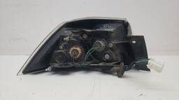 LANTERNA TRASEIRA DIREITA LANCER 2011 2012 A 2019 C/DETALHE