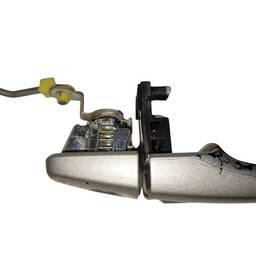 MAÇANETA EXT. PORTA DIANTEIRA ESQUERDA KICKS 2017 A 2025