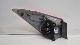 LANTERNA TRASEIRA DIREITA COROLLA 2015 A 2017 (CANTO) S/ LED