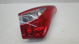 LANTERNA TRASEIRA DIREITA HB20 HATCH 2013 A 2019 (CANTO)