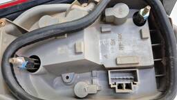 LANTERNA TRASEIRA ESQUERDA PALIO G3 04/17 BICOLOR