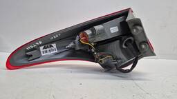 LANTERNA TRASEIRA DIREITA HB20 HATCH 2013 A 2019 (CANTO)