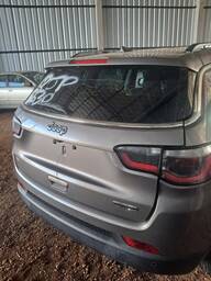 Tampa Traseira Jeep Compass 2017 a 2025 Somente Tampa